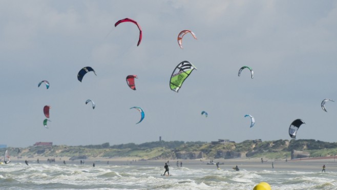 Le Cross Gris Nez demande aux Kitesurfeurs de marquer leurs matériels !