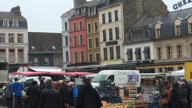 A Boulogne sur mer, les commerçants signent une charte de la vie nocturne !