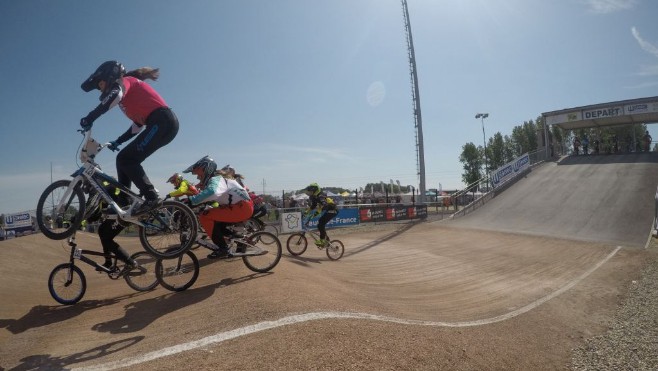 Calais accueille les championnats de France de BMX