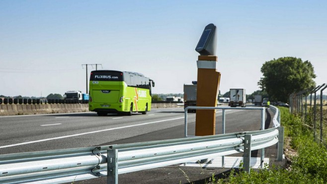 Gare aux comportements dangereux si vous croisez des piétons sur l'autoroute