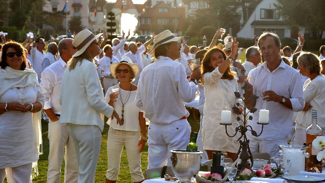 Après deux ans d'absence, la célèbre Soirée Blanche du Touquet est de retour ce vendredi !