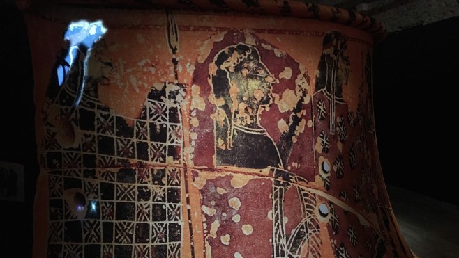 Un vase grec qui parle au château musée de Boulogne sur mer !