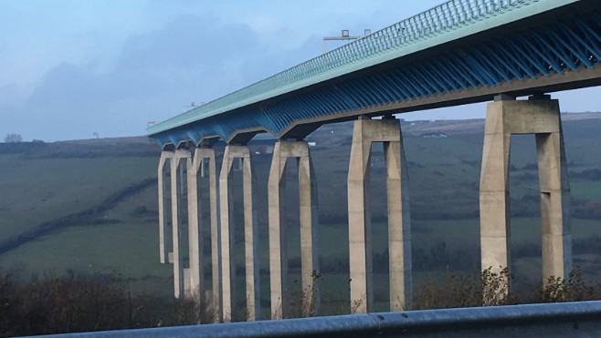 Viaduc d’Echinghen : les travaux de remplacement des câbles se poursuivront jusqu’en fin d’année.