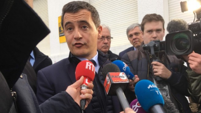 Gérald Darmanin en visite à Calais