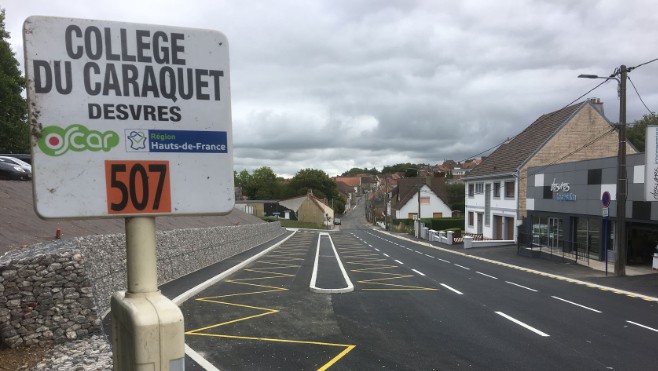 A Desvres, les 11 bus scolaires ont enfin leur parking !