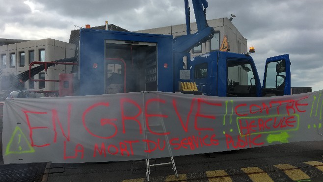 Mobilisation des agents d’EDF à Saint-Martin-Boulogne et Gravelines contre le projet Hercule