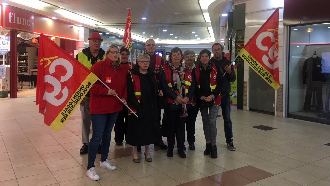 Mobilisation de la CGT pour dénoncer les conditions de travail à Auchan