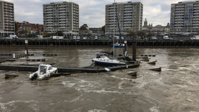 Boulogne sur mer : des pontons du port de plaisance se sont décrochés