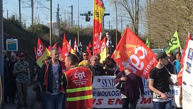 A Boulogne : « Jeudi » non à la réforme des retraites par répartition.