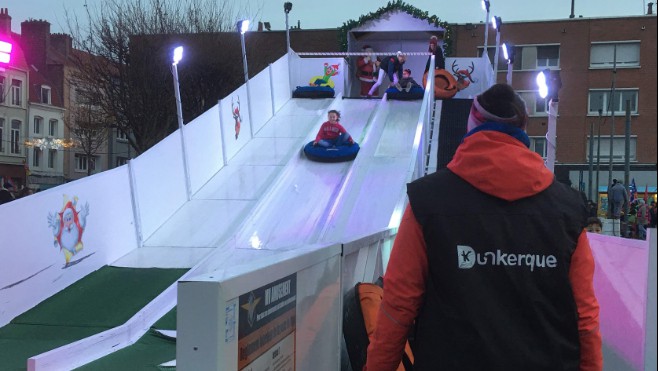 A Dunkerque, la grande roue, la piste de luge et la patinoire de Noël font le plein !