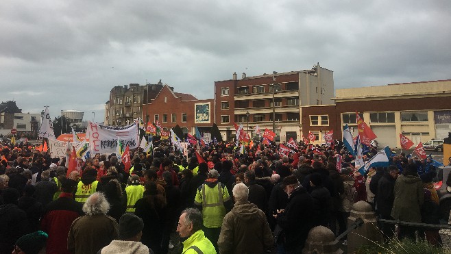 Forte mobilisation à Calais contre la réforme des retraites