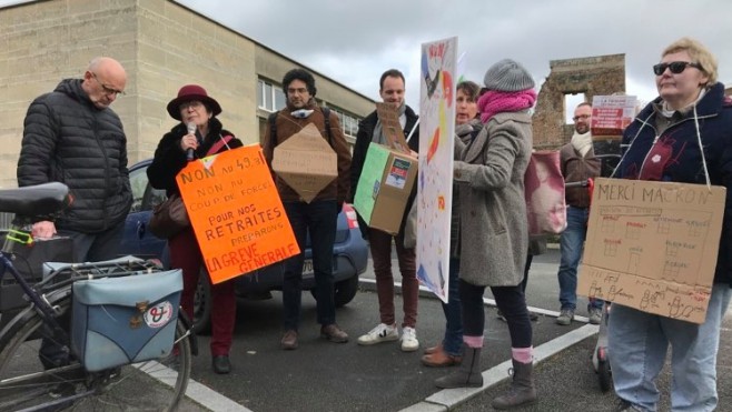 A Abbeville, le recours au 49-3 indigne les opposants à la réforme des retraites