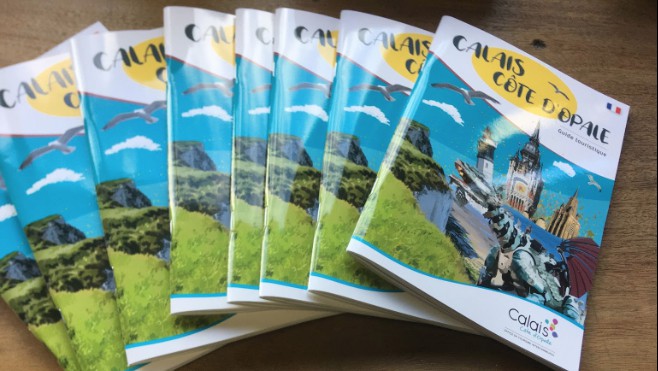 Le nouveau guide touristique de Calais Côte d’Opale est sorti !