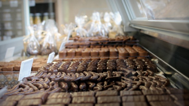 La chocolaterie de Chênelet à Landrethun-le-Nord propose une multitude de chocolats à déguster 