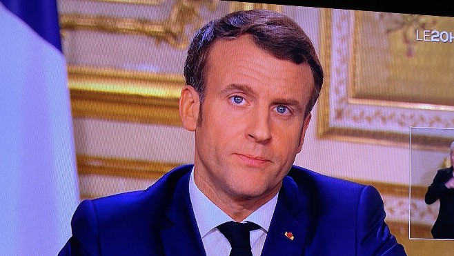 Coronavirus: Emmanuel Macron annonce le confinement, le report des élections et de la réforme des retraites
