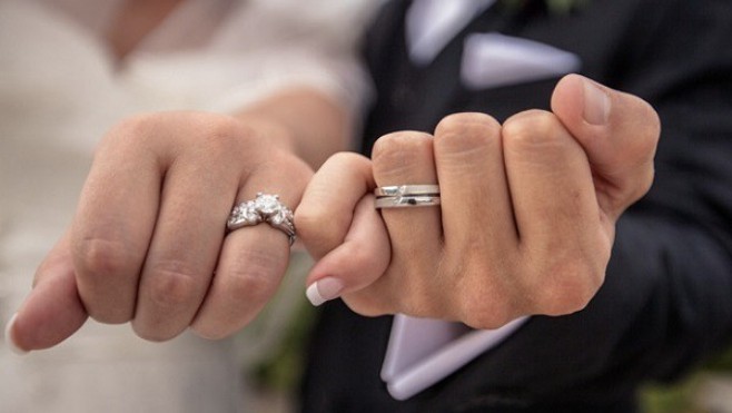 Coronavirus: témoignage d'un couple de Calaisien qui doit reporter son mariage 