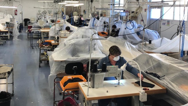 Balsan à Calais produit 10 000 masques par jour