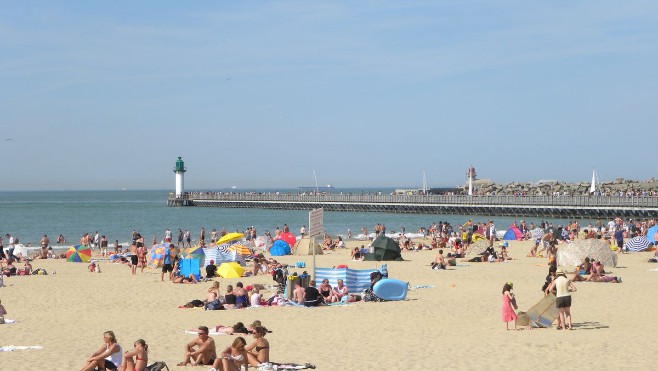 La plage de Calais sera finalement aussi rouverte demain