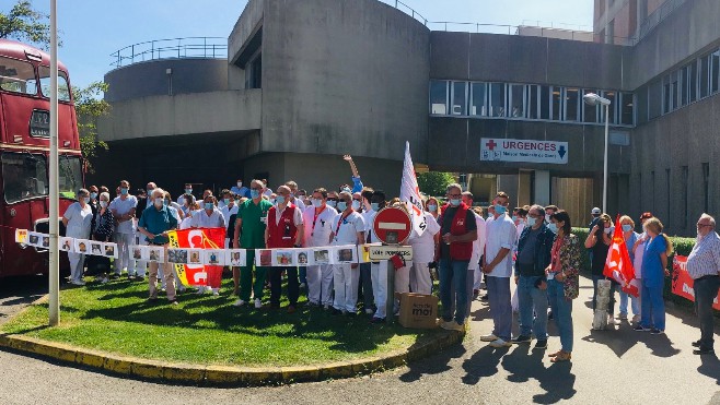 Boulogne : un peu plus de 100 personnes rassemblées devant l'hôpital à l'appel de la CGT