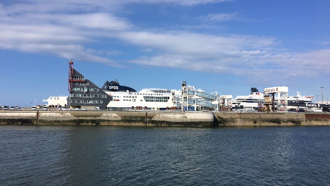 Le port de Calais va mieux, mais le trafic voyageurs reste à l’arrêt