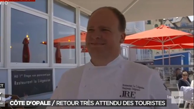 La télévision belge en direct de Wimereux pour évoquer le retour des touristes belges sur la Côte d'Opale