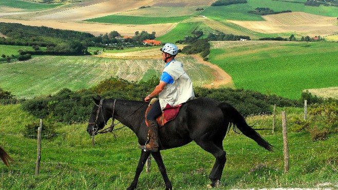 Passionnés d’équitation, partez à la découverte du sentier « Entre les Caps » 