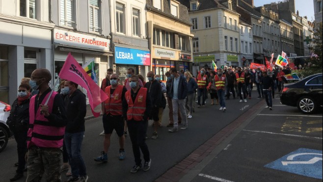 A Boulogne, une centaine de manifestants a battu le pavé jeudi matin.