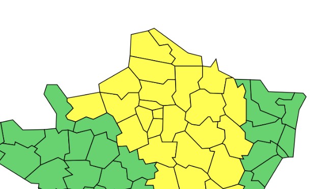 Intempéries : le Nord, la Somme et le Pas-Calais en alerte jaune, une partie de l'abri du dragon de Calais endommagée