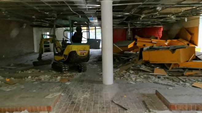 Fort-Mahon : l'aquaclub en mode démolition