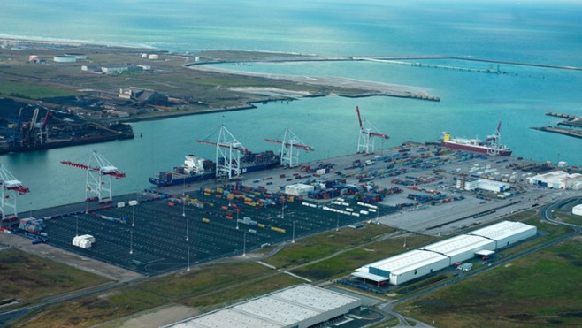 Dunkerque : la pénibilité du travail des dockers évoquée lors de la visite du secrétaire d’Etat, Laurent Pietraszewski. 