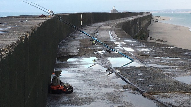A Boulogne sur mer, la digue Carnot interdite à la pêche la nuit !