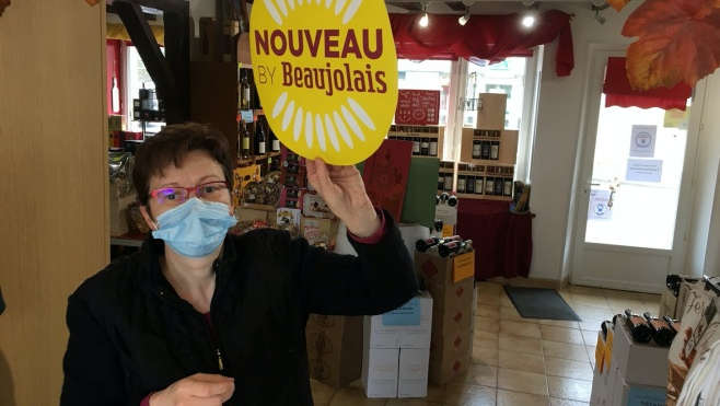 La Capelle les Boulogne : le beaujolais nouveau est arrivé chez Bouchons et Délices.