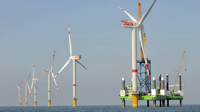 Eoliennes Offshore : le député du Nord Christian Hutin réclame un référendum !