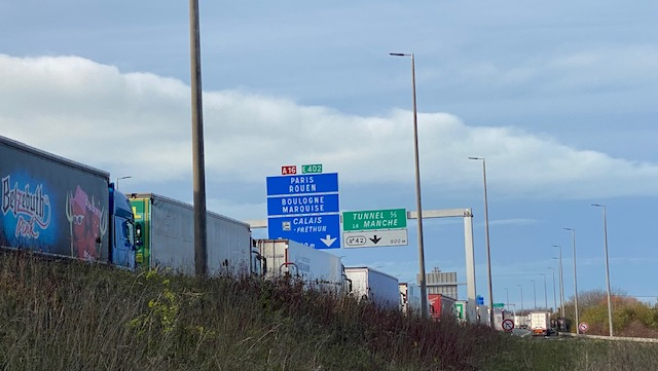 La FNTR du Pas-de-Calais dénonce la gestion du trafic des poids lourds sur l’A16