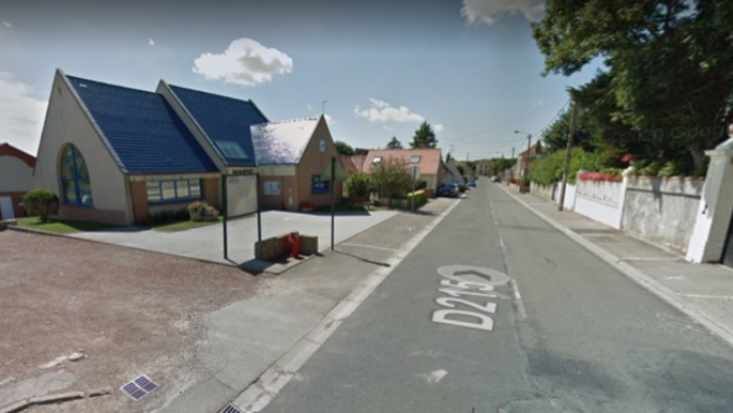 A Saint-Tricat, faute d'avoir pu voler une moto, ils mettent le feu à des poubelles et une voiture !