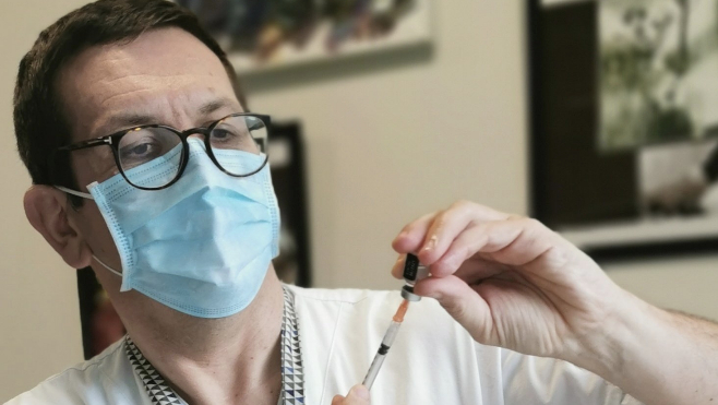 Covid: la campagne de vaccination a démarré dans trois Ehpads de la région