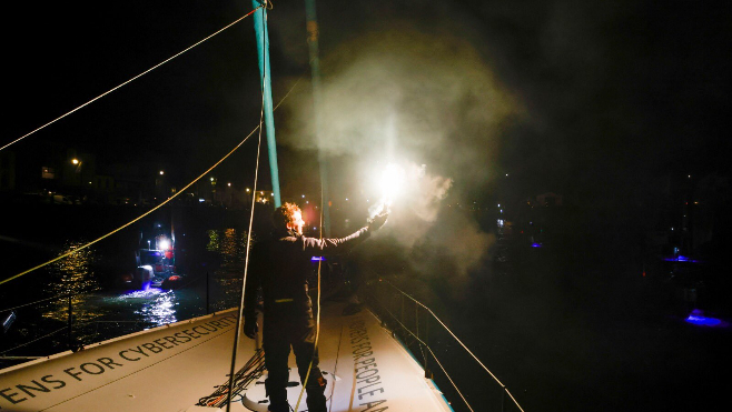 Vendée Globe : Thomas Ruyant, 4e sur la ligne d'arrivée. Bestaven déclaré vainqueur