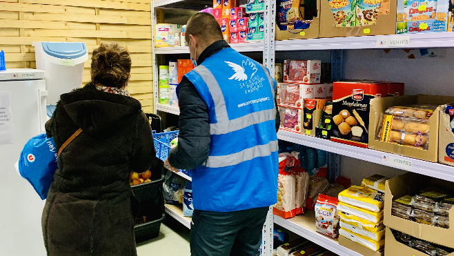 Abbeville: l'épicerie du Secours Populaire désormais ouverte au grand public grâce à une labellisation
