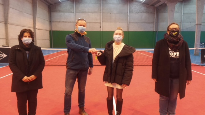 A Blériot, le nouveau président du club de tennis est une jeune femme