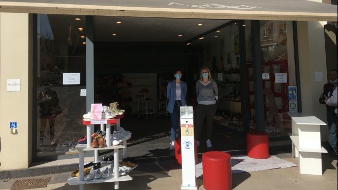 A Dunkerque, c'est la chaussure qui tire son épingle du jeu de la vente au pas de porte !