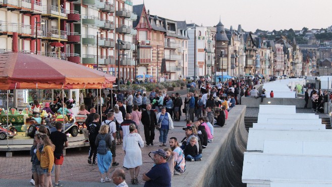 Mers-les-Bains: des artisans recherchés pour s'installer dans des cabines boutiques cet été