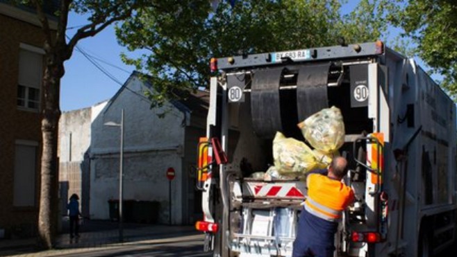 L’agglomération de Calais va bientôt collecter les masques chirurgicaux usagés pour les recycler 