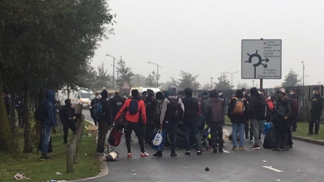 Flambée de violences à Calais entre migrants et CRS