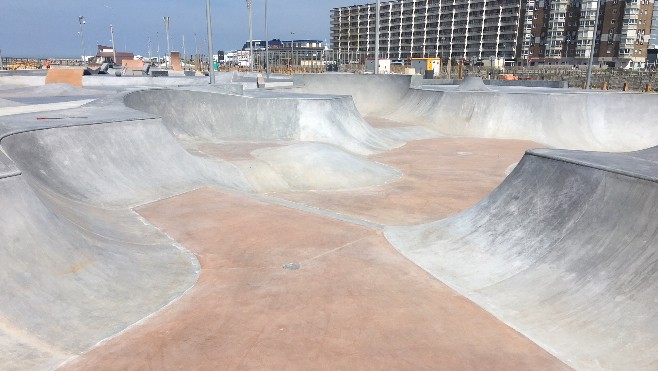 Découvrez le tout nouveau skatepark sur le front de mer de Calais