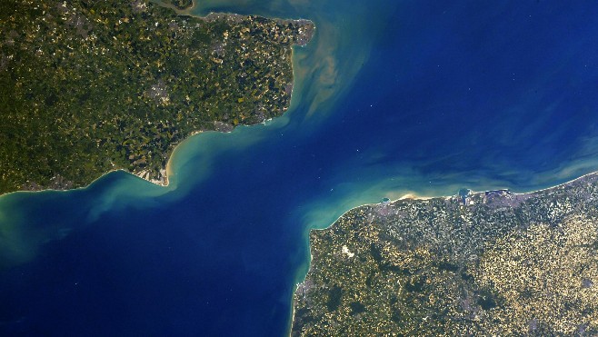 Le détroit du Pas-de-Calais vu de l'espace par Thomas Pesquet