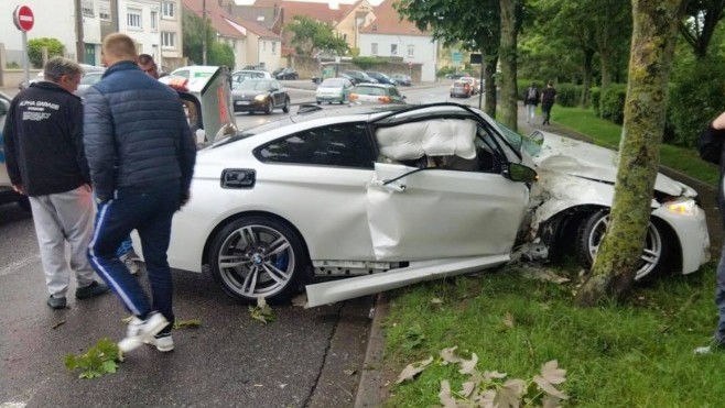 Boulogne sur mer : un conducteur a perdu le contrôle de sa BMW.