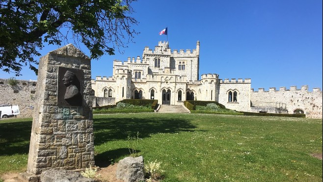 Le Château d'Hardelot vous donne rendez-vous pour 3 vendredis de Ciné de plein air !