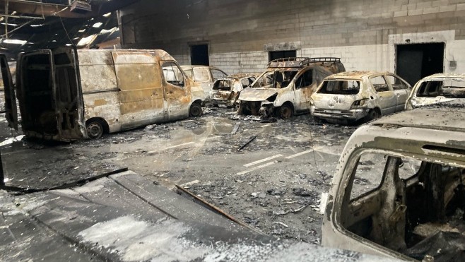Grande-Synthe : un incendie détruit les ateliers municipaux !