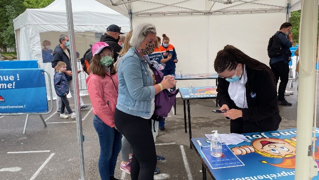 Dans les parcs d'attractions la saison subit un coup de frein avec la mise en place du pass sanitaire