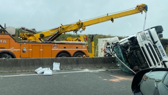 L'endormissement du chauffeur serait à l'orgine de l'accident de poids lourd sur l'A16